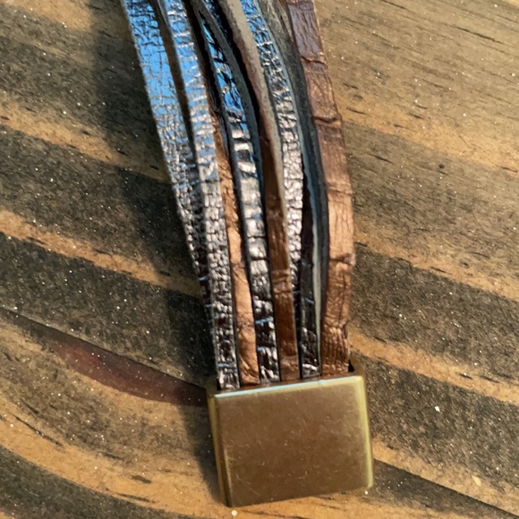 Metallic Bracelet - Picture 3 of 5